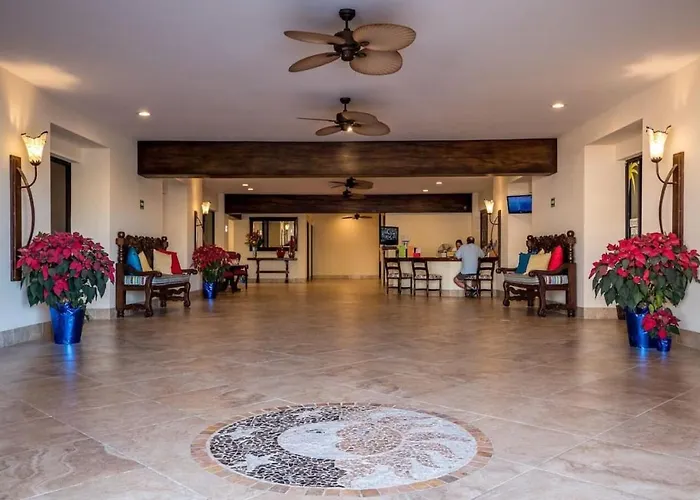 Location In Medano -marina Sol Lrg 2 Bed Steps To Beach, Downtown & Marina Cabo San Lucas